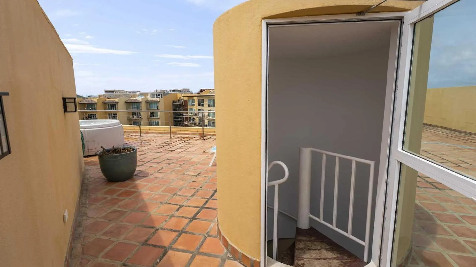 Casa de Férias Beachfront - Tropical Penthouse 1Br Condo - Bg532 Palm Beach Aruba