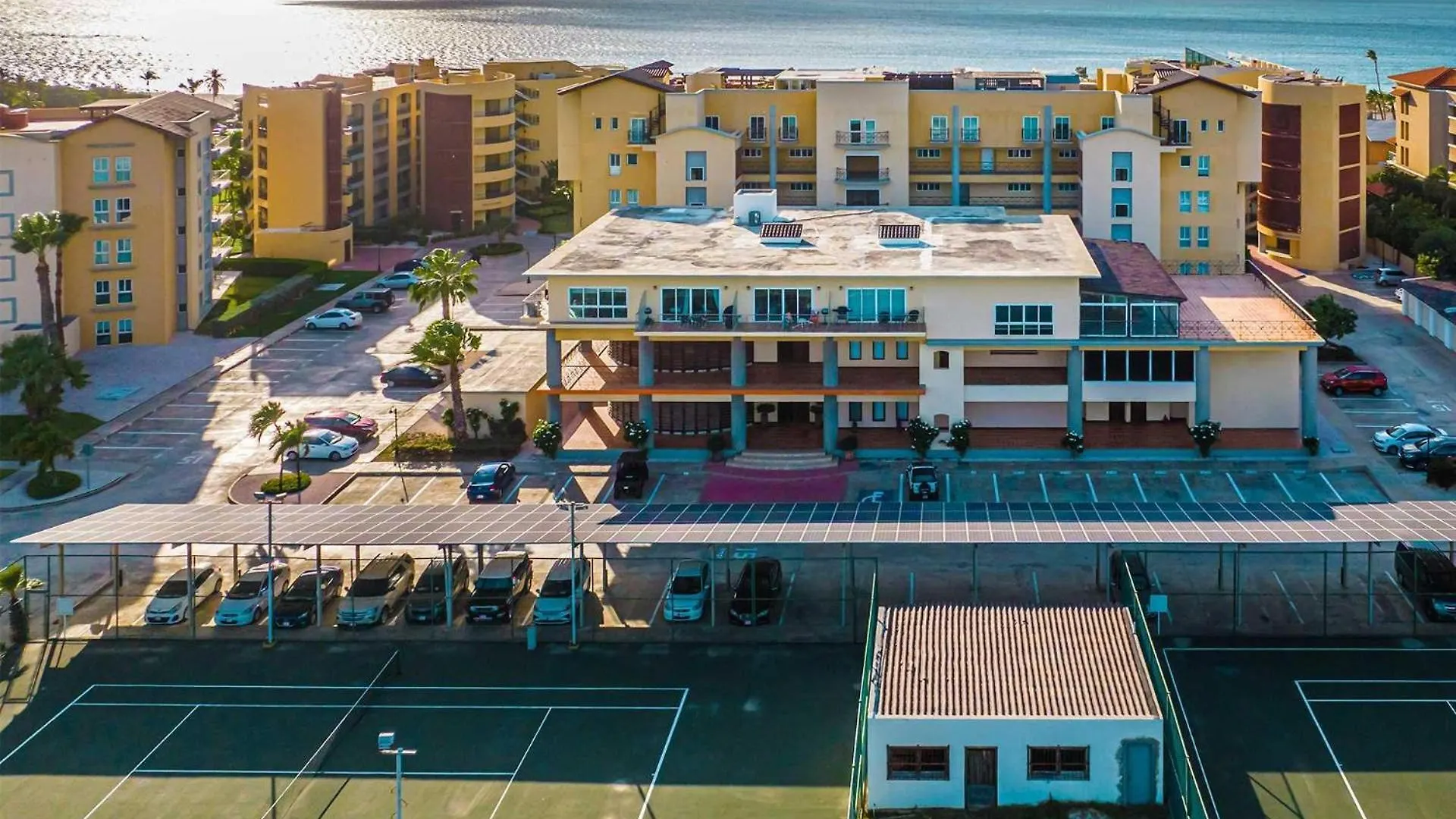 Casa de Férias Beachfront - Tropical Penthouse 1Br Condo - Bg532 Palm Beach