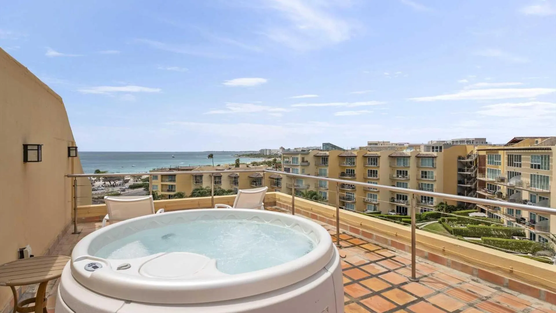 Beachfront - Tropical Penthouse 1Br Condo - Bg532 Palm Beach